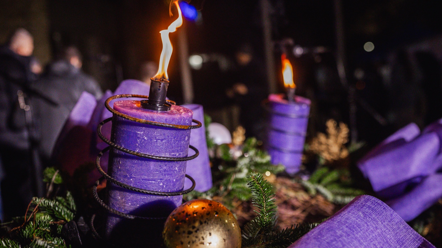 Angyalfia és adventi fények: így telt a vasárnap