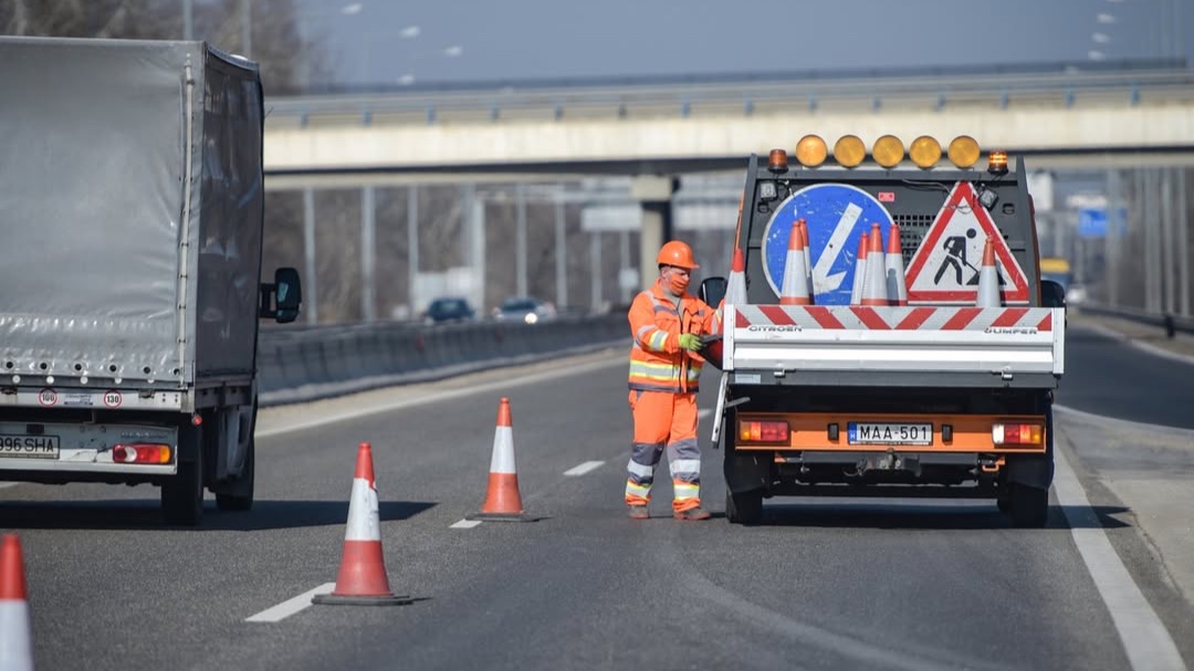 Péntek éjszaka forgalomkorlátozás lesz az M1-M7-es autópálya közös bevezető szakaszán