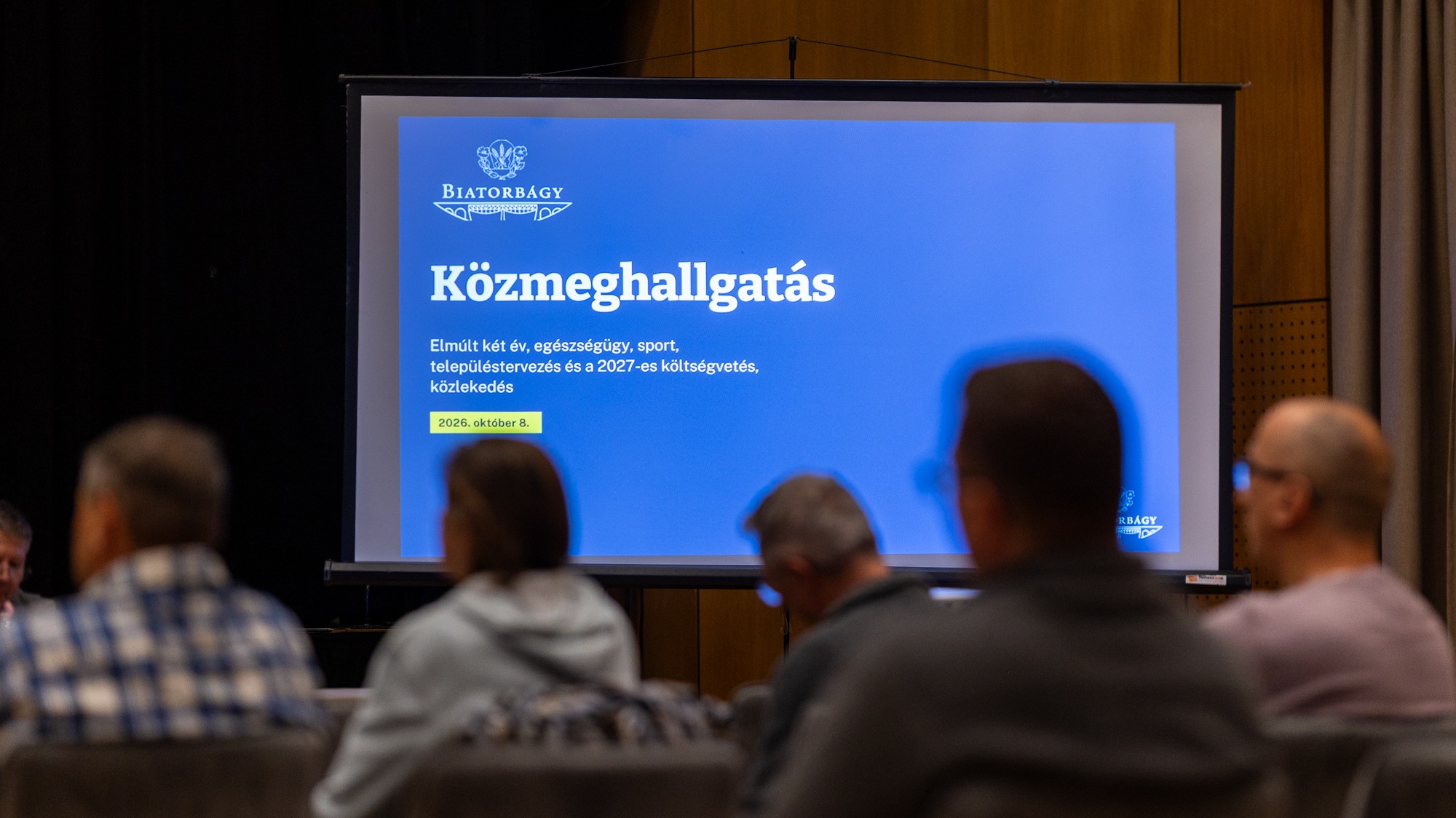 Lezajlott az októberi közmeghallgatás - összefoglaló