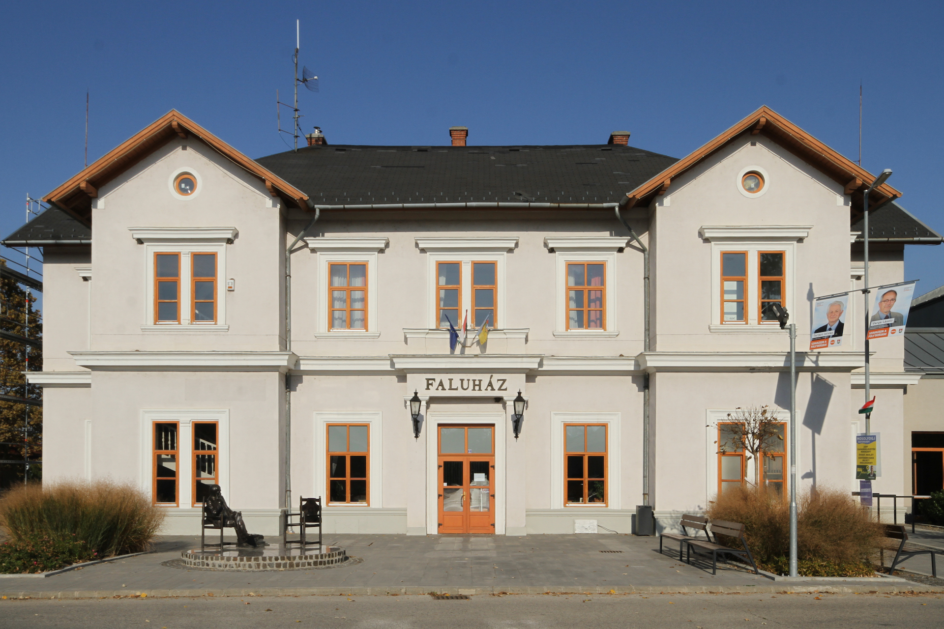 Áprilisi szünet a Faluházban